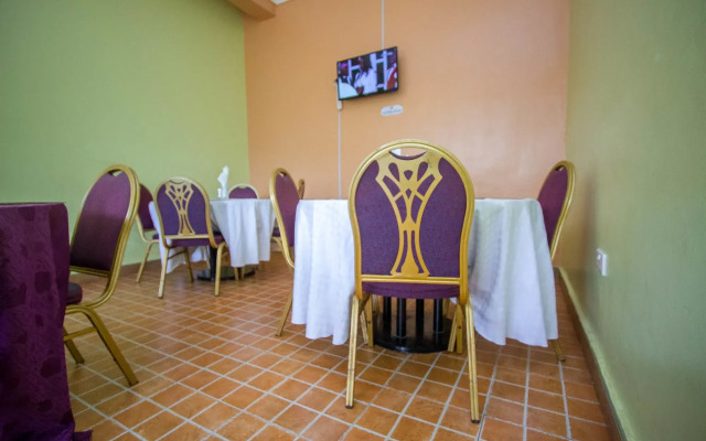 Eight Winx Hotel