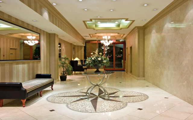 Holiday Inn Express Vancouver-Metrotown (Burnaby) by IHG