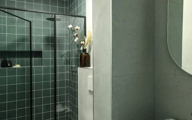 3BR High quality Apt with City View