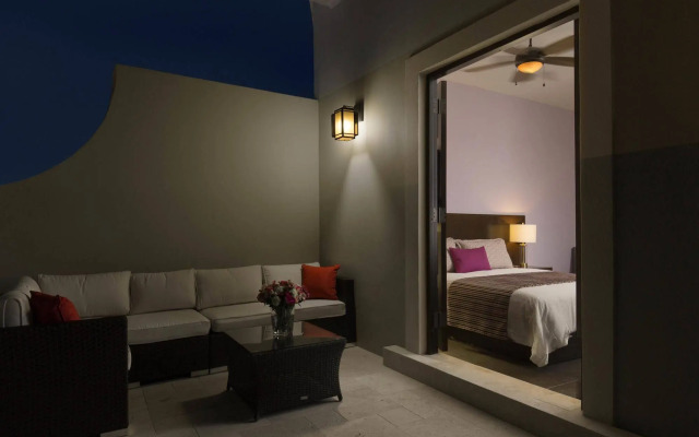 Decanter Hotel
