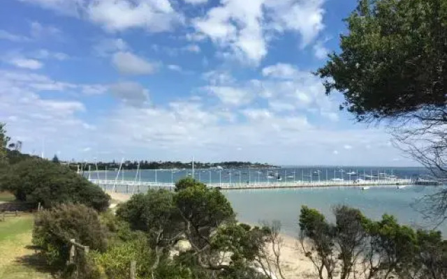 Ocean Sounds Studio: Quiet and beach
