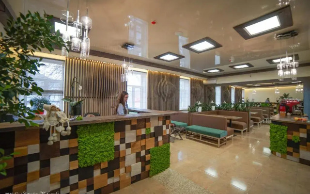 Coin Apartments & Hostel