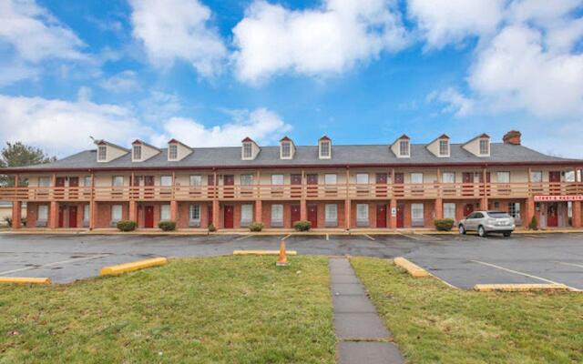 Red Roof Inn Uhrichsville