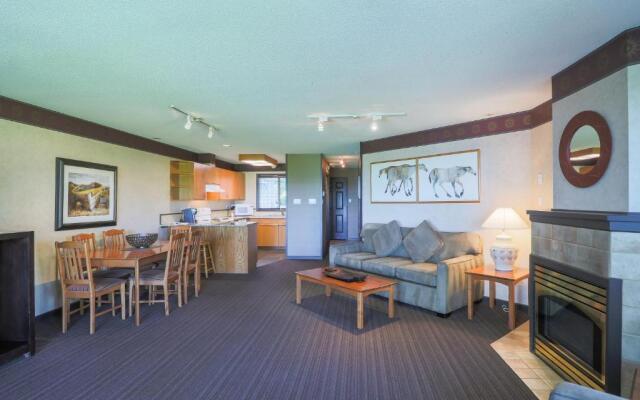 Pacific Shores Resort & Spa