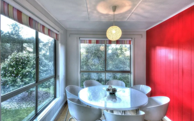 Cove Beach Apartment 2