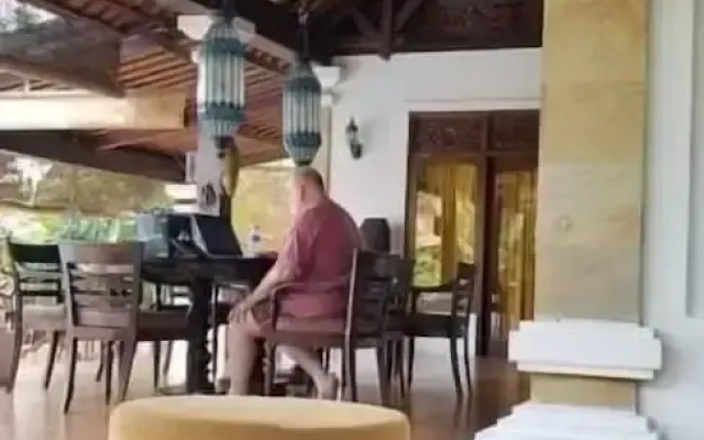 Bali North Beach B&B