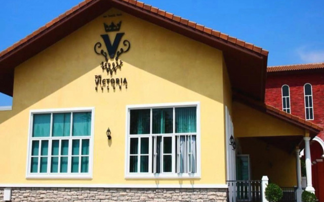 The Victoria Resort