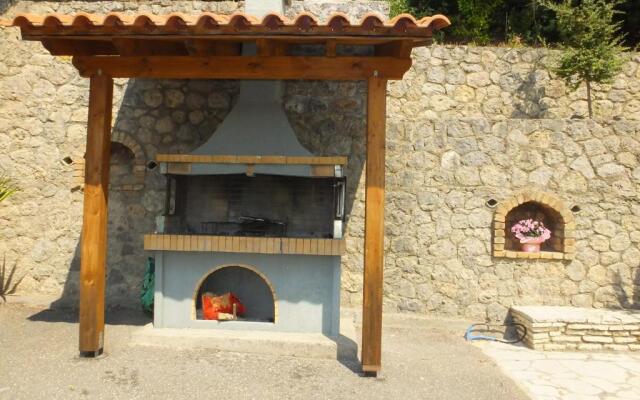 Corfu Villa Kokkini with swimming pool