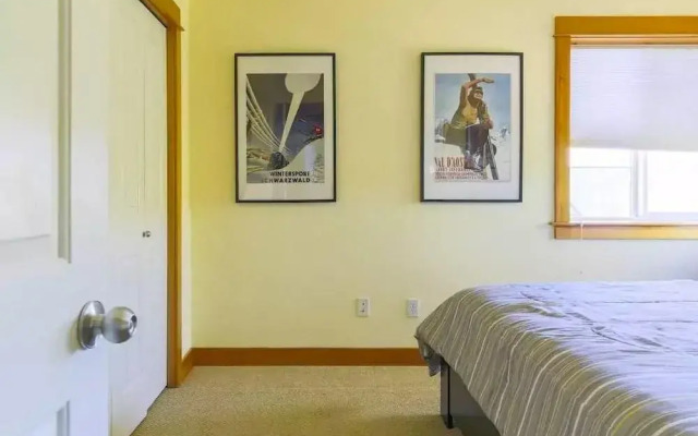 Seattle Vacation Home: The Chalet