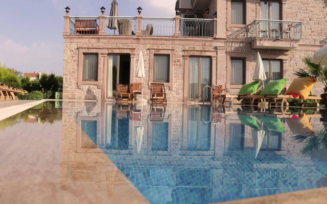 Cunda Rota Hotel