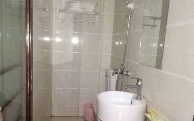 Tongxing Business Hotel