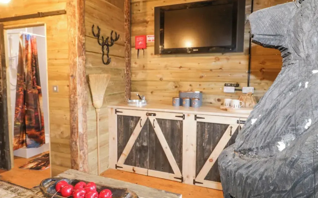 Bear Claw Lodge
