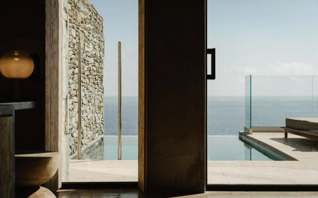 Acro Wellness Suites - Adults Only