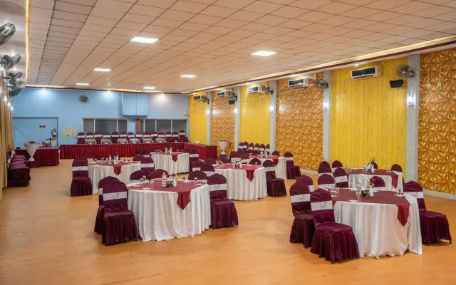 Chitwan Midtown Hotel