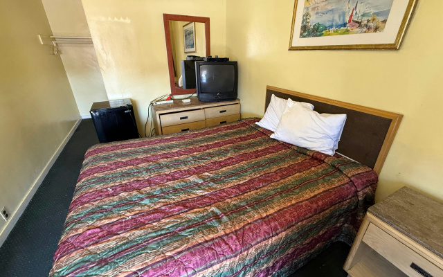 Discovery Inn Vallejo I 80 Near Napa CA