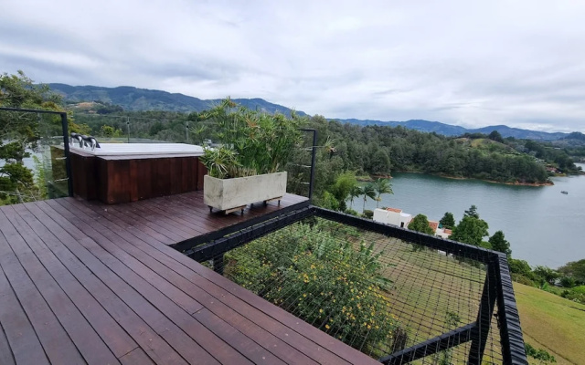 Woodside Ecoliving Guatape