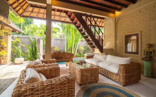 Enjoying Life Villa at Bintang