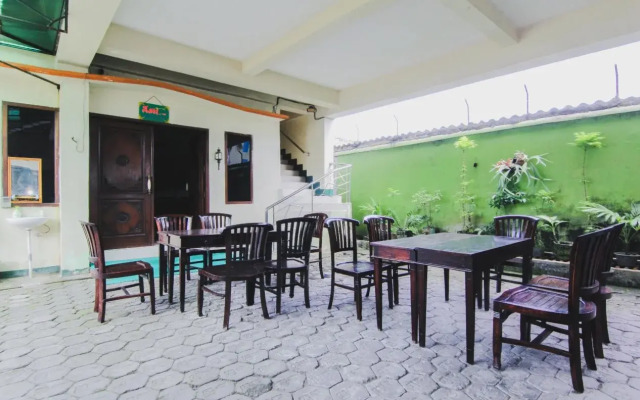 Hotel Bandara Asri RedPartner