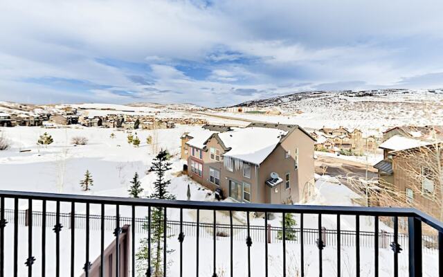 West Abigail - 4 Br Townhouse