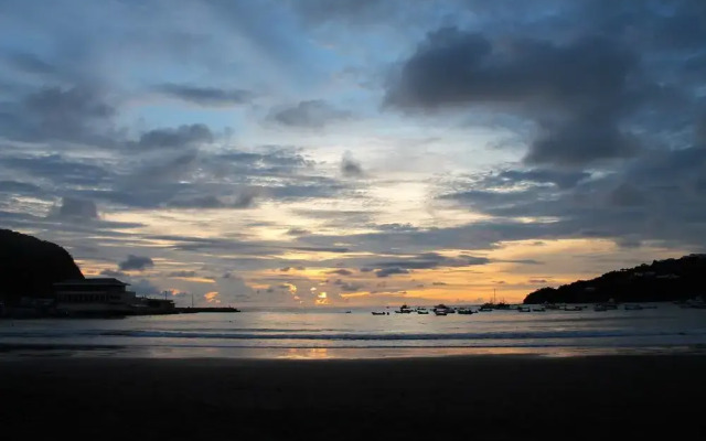 Sandy Sur