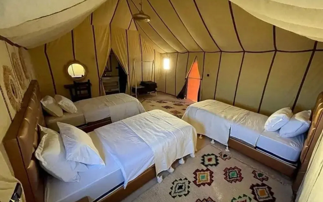 Adrar Luxury Camp