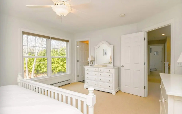 Stunning 5 Bdr, Walk to York Harbor Beach!