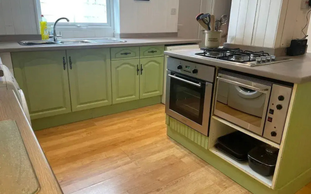 Large Family Getaways Metres From the Beach