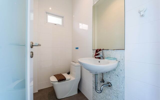 Phu Montra Villa with Ocean View A4