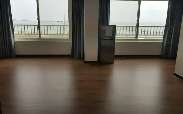 Mangsang Beach Pension