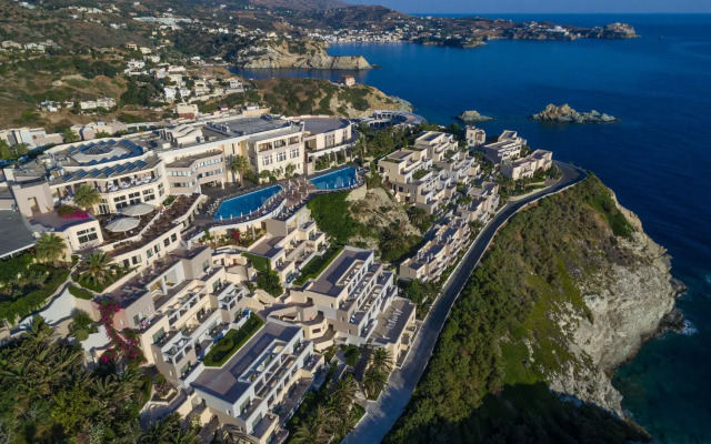 Athina Palace Resort & Spa