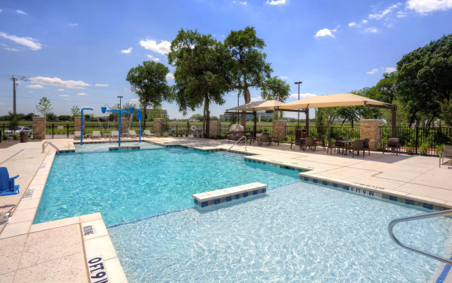 Hampton Inn & Suites Dallas/Plano-East