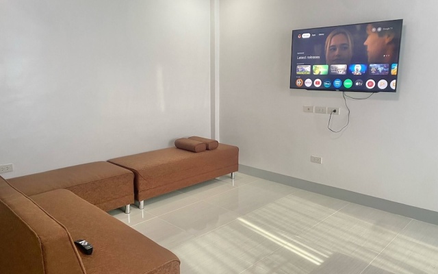 Ferm's Residence B-spacious Apartment With Fast Wifi