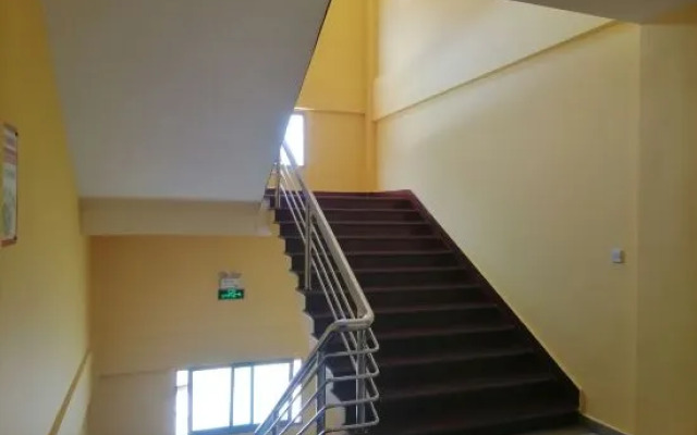 Dongshan Huatian Business Hotel