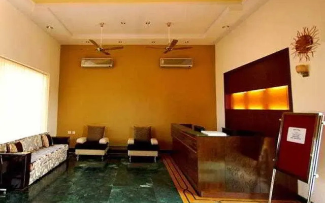 DesertScape Resort