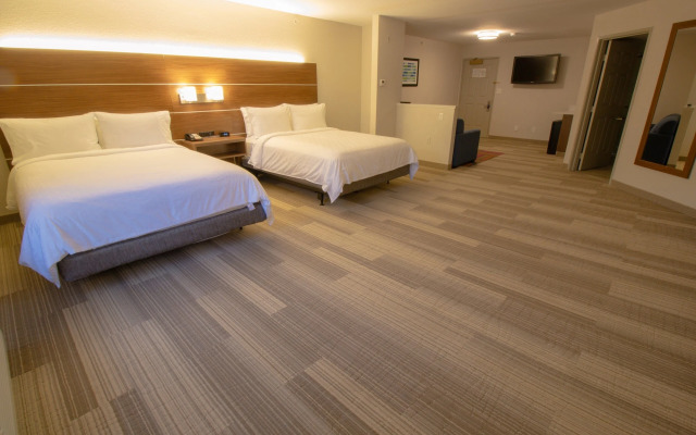 Holiday Inn Express and Suites Manassas by IHG