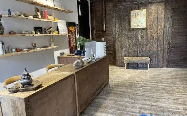 Xiang·Stay Homestay (Xingyi Wanfenglin Branch)