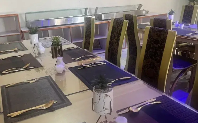 Francinesplace Hotel