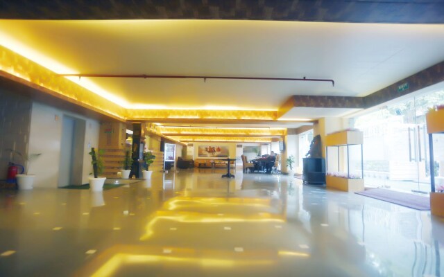 Hotel S. K Crown Park Naraina