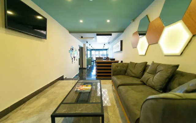 Big Point Hotel