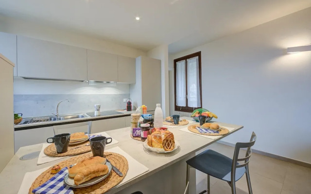 Agata Maison-historical Center and Lake