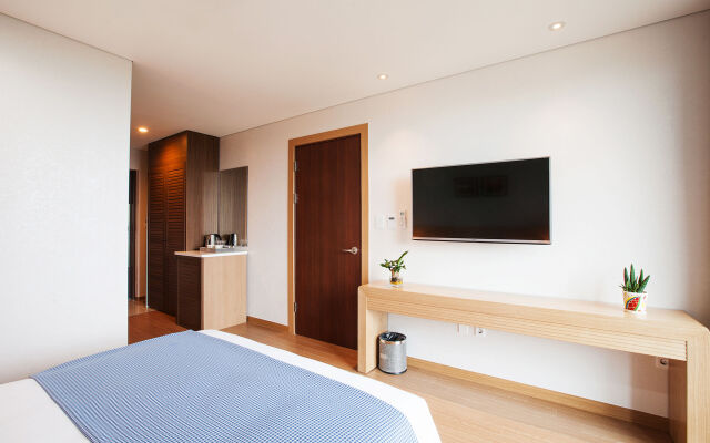 You Us Hotel