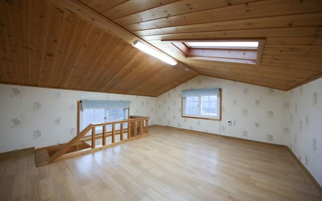 Mori House