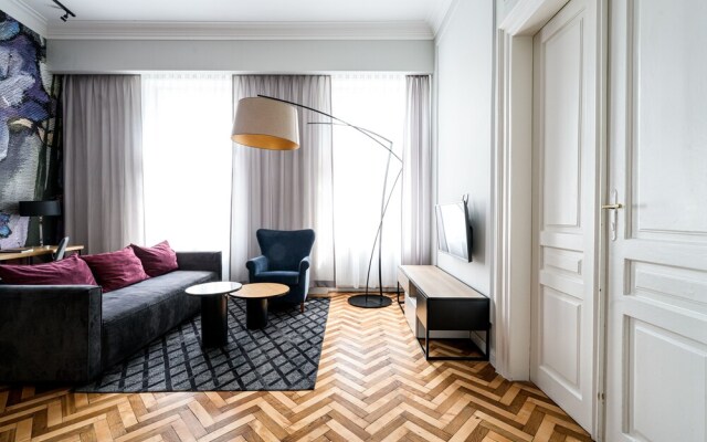 Arts Apartments