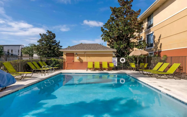 Extended Stay America Suites Orlando Theme Parks Vineland Rd