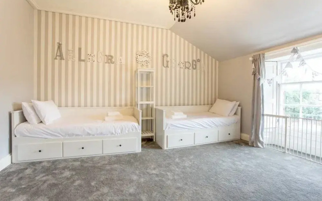 Huge Luxury Townhouse in the City Centre