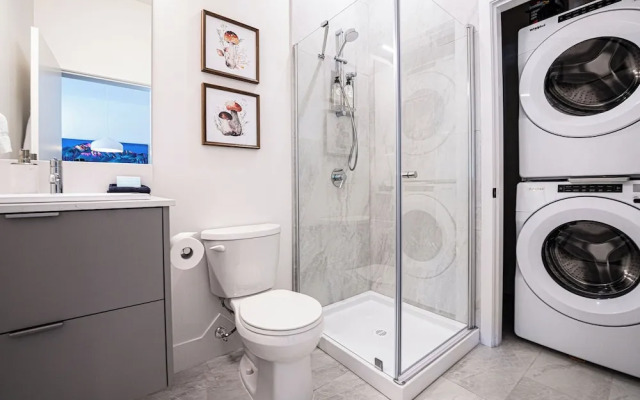 Rustic Retreat by Revelstoke Vacations