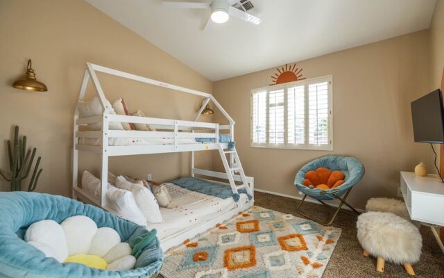 Gilbert Beachcomber 5 Bedroom Home by RedAwning, Gilbert