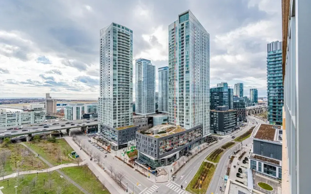 The Bay Suites - City Place