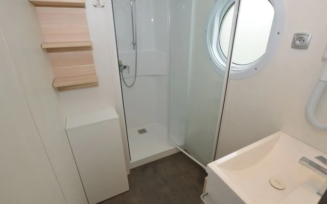 Cozy Mobile Home in Januv Dul With Swimming Pool