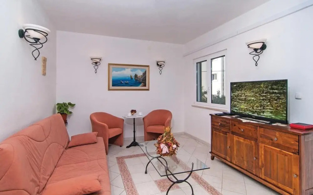 Awesome Home in Supetar With 3 Bedrooms and Wifi